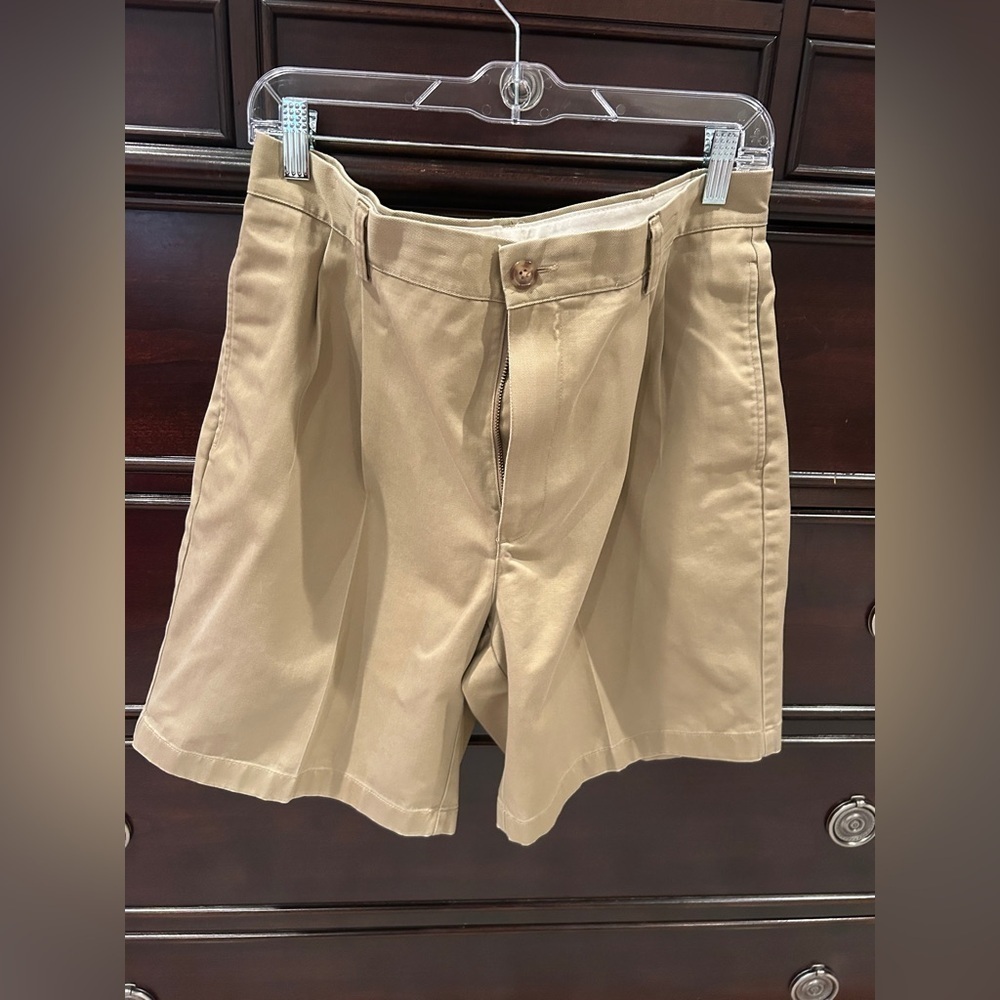 L.L. Bean Men's Tan Flat Front Shorts